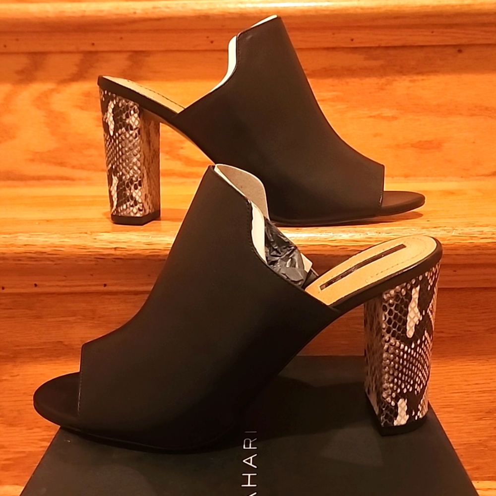 NIB Tahari "Millis" Black Snake Print Heel Mules Size 9.5M